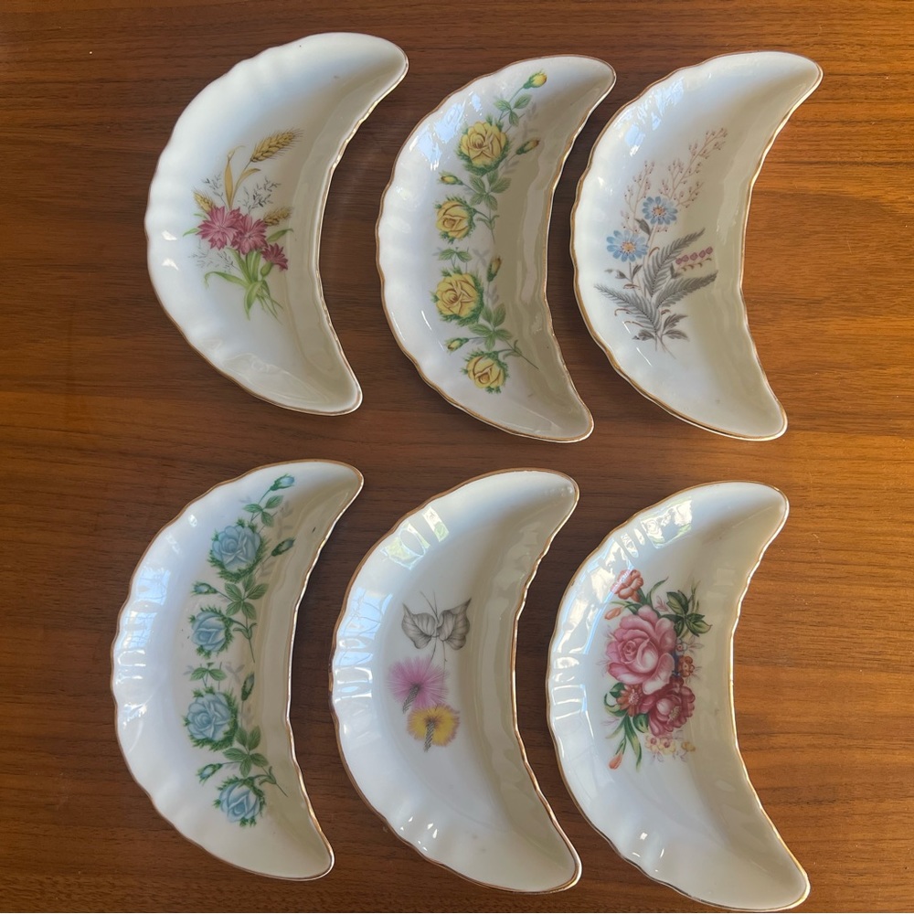 Vintage Half Moon Crescent China Dishes Bone Plates Painted Gold Trim Floral - Picture 2 of 4